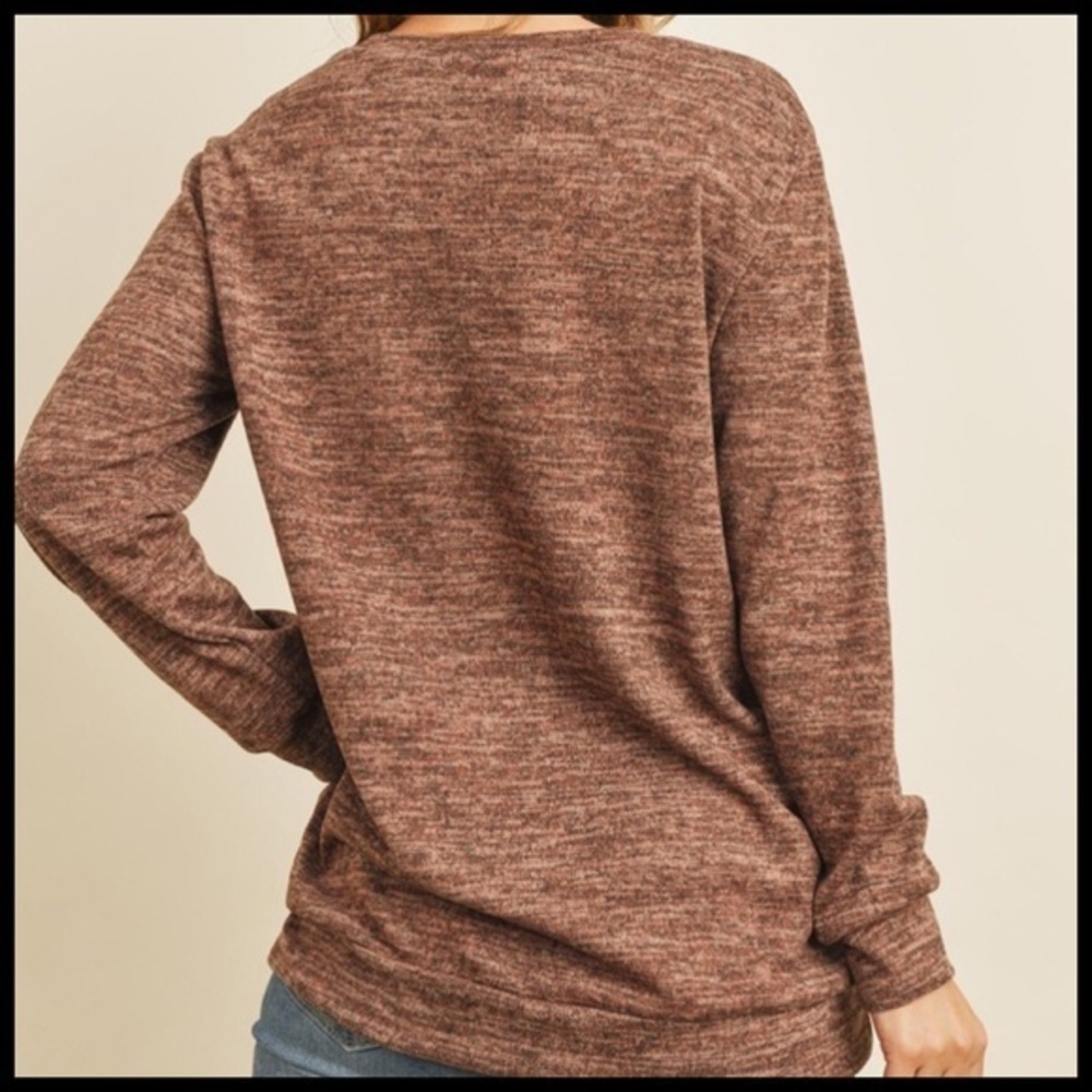 🆕Mocha sequin reindeer top - Picture 3 of 4